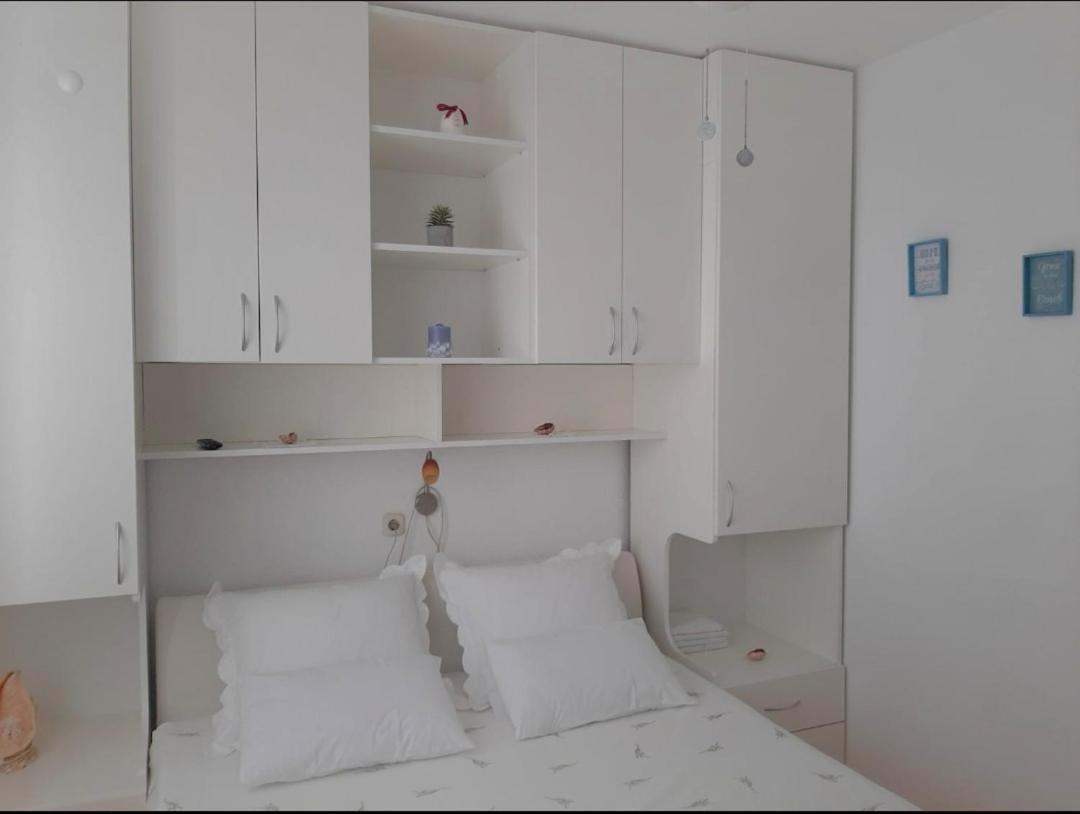 Mira Sumic Podgora