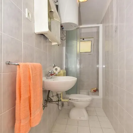 Apartmani Mira Sumic Podgora Exterior photo