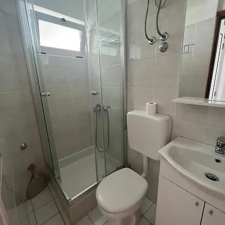 Apartmani Mira Sumic Podgora Exterior photo