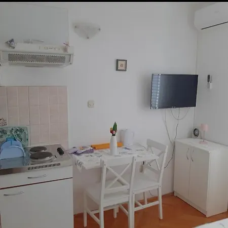 Apartmani Mira Sumic Podgora Exterior photo
