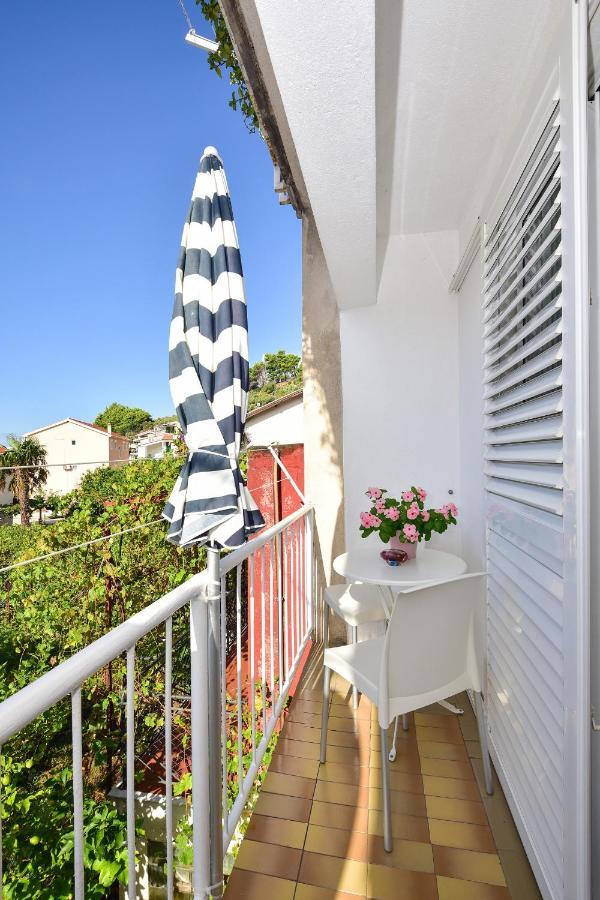 Apartment Mira Sumic *